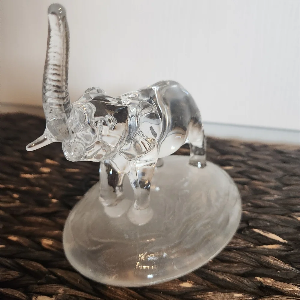 Vintage d'Arques 24% Lead Crystal France Elephant Figurine Sculpture FrostedBase